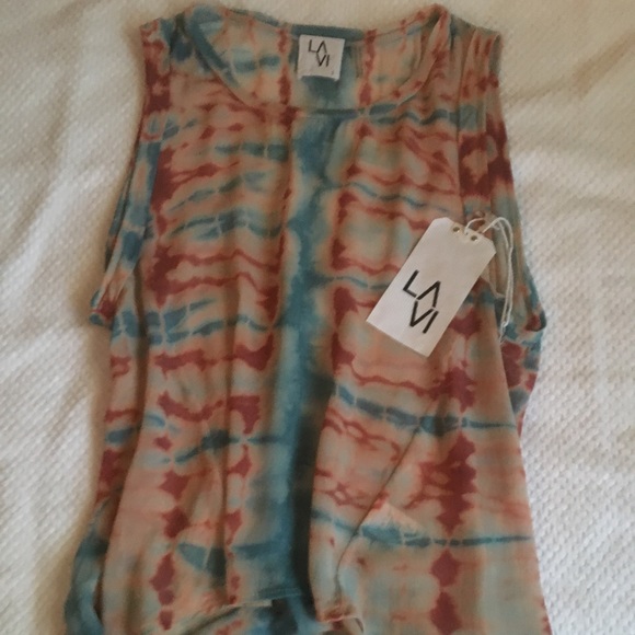 LA VI sleeves blouse; new w/tags - Picture 1 of 2